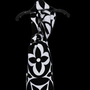 Louis Vuitton. Black and White Reversible Medallion Scarf